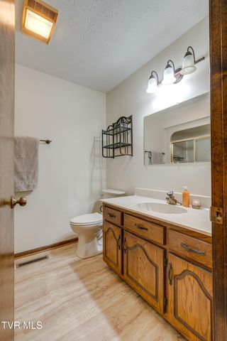 158 Ezee Street, Elizabethton, TN 37643