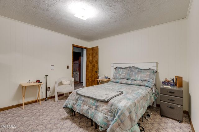158 Ezee Street, Elizabethton, TN 37643