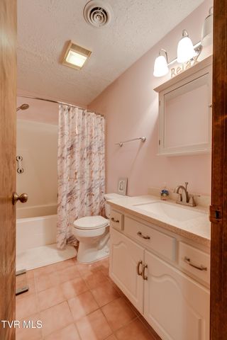 158 Ezee Street, Elizabethton, TN 37643