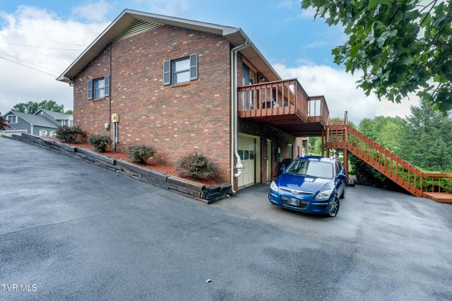 158 Ezee Street, Elizabethton, TN 37643