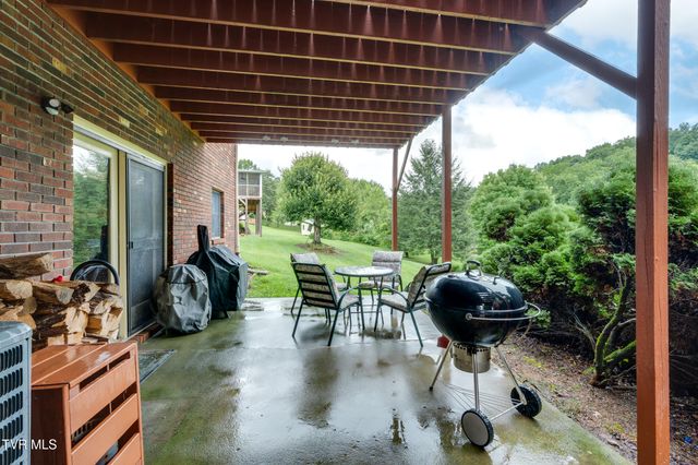 158 Ezee Street, Elizabethton, TN 37643