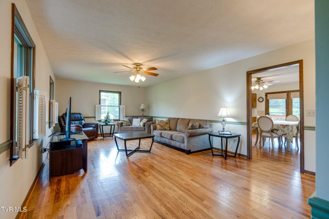 158 Ezee Street, Elizabethton, TN 37643