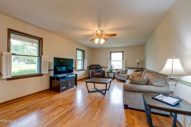 158 Ezee Street, Elizabethton, TN 37643