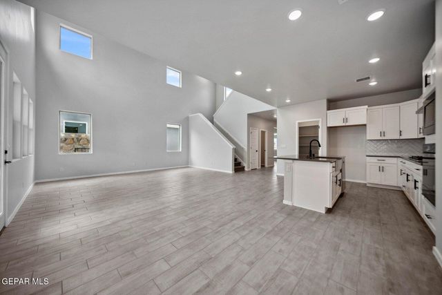 13961 Thunder Sky Avenue, El Paso, TX 79928