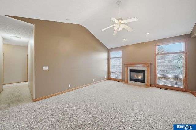 7946 Hunters Ridge Road, Lincoln, NE 68516