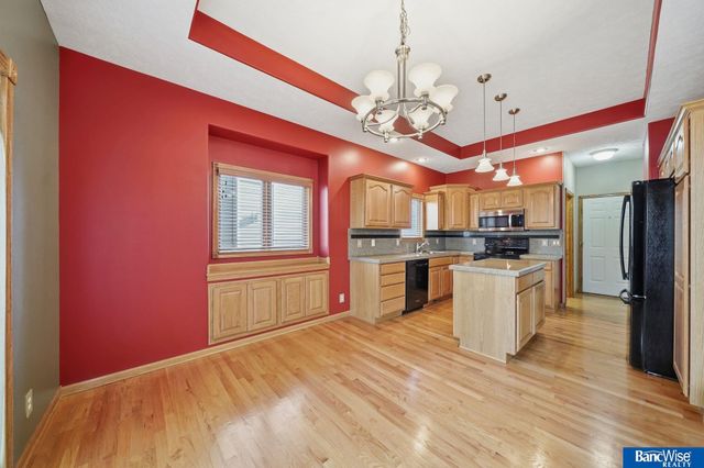 7946 Hunters Ridge Road, Lincoln, NE 68516