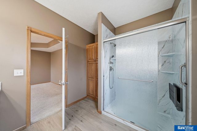 7946 Hunters Ridge Road, Lincoln, NE 68516