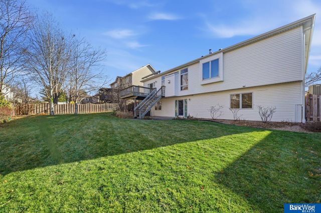 7946 Hunters Ridge Road, Lincoln, NE 68516