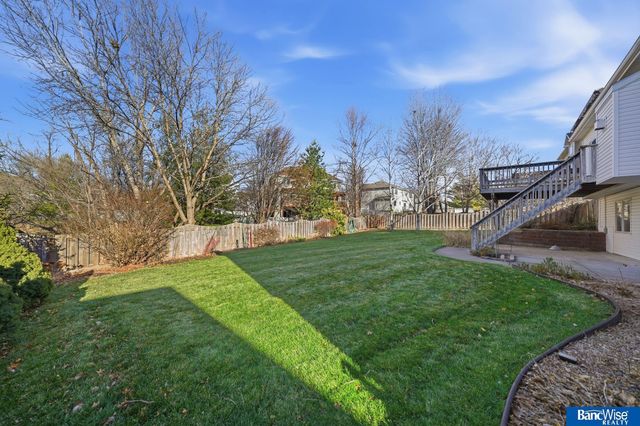 7946 Hunters Ridge Road, Lincoln, NE 68516