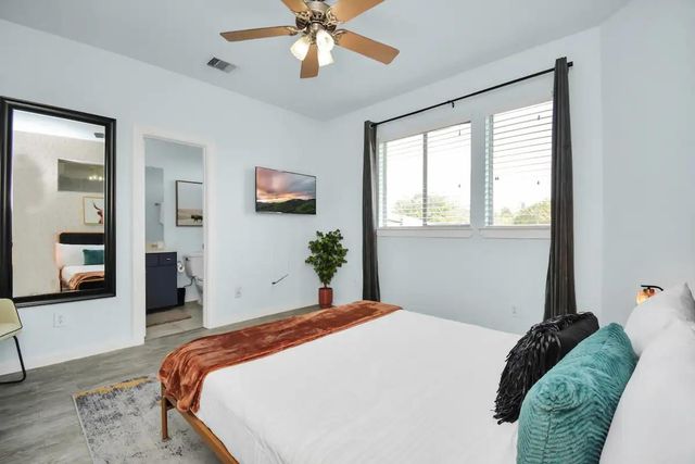 5411 Lindsay Lane, Houston, TX 77011