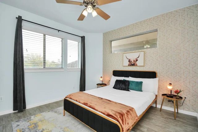 5411 Lindsay Lane, Houston, TX 77011