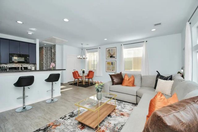 5411 Lindsay Lane, Houston, TX 77011