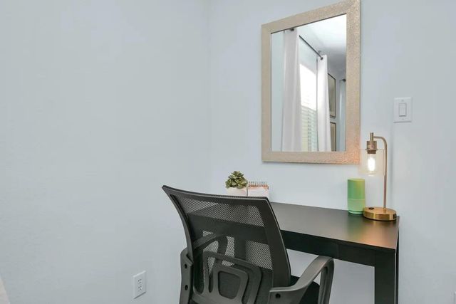 5411 Lindsay Lane, Houston, TX 77011