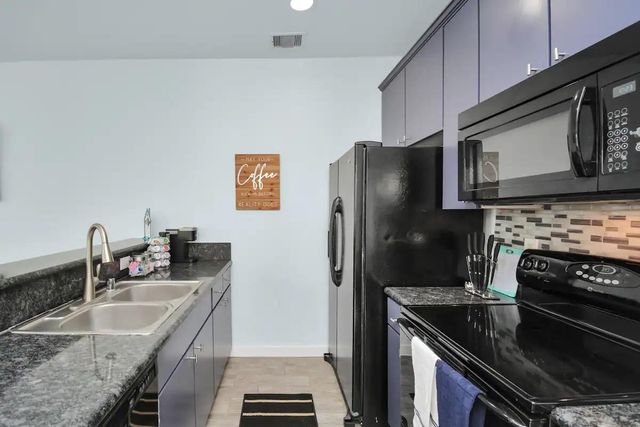 5411 Lindsay Lane, Houston, TX 77011