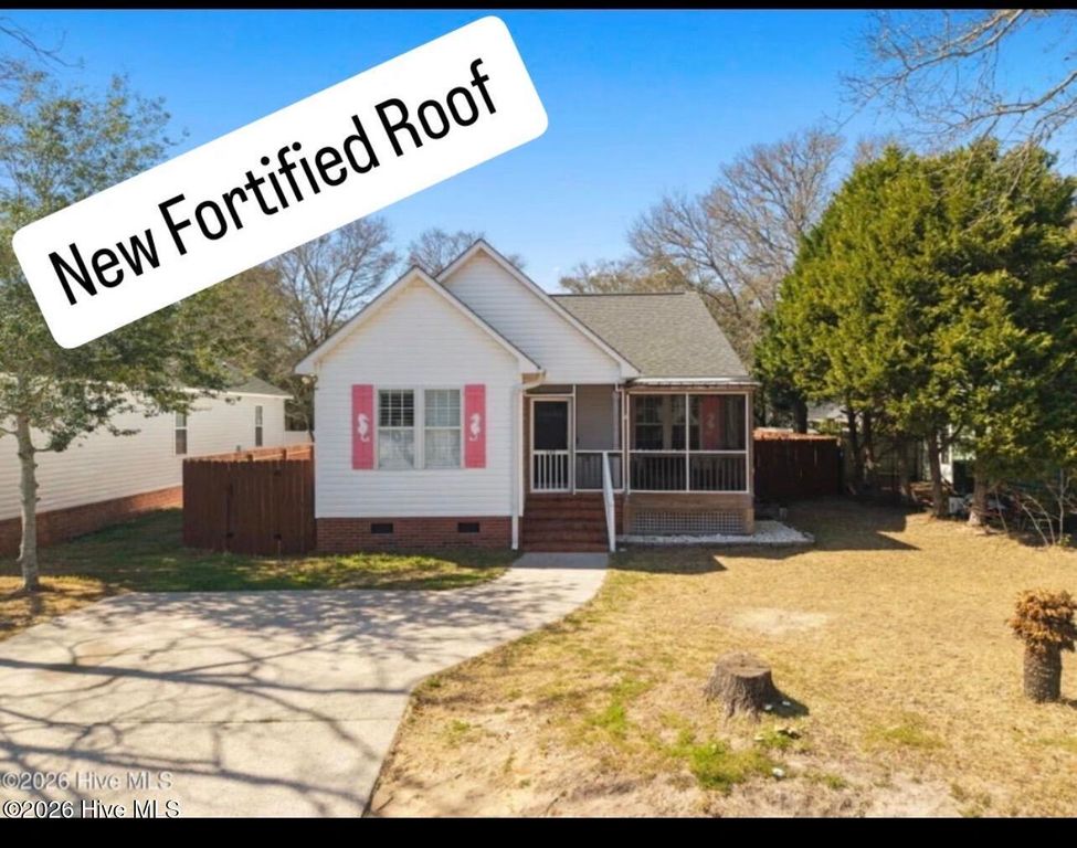 107 NW 16th Street, Oak Island, NC 28465