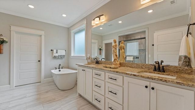 16 Hambleton Drive, Bella Vista, AR 72714