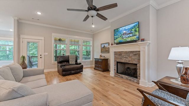 16 Hambleton Drive, Bella Vista, AR 72714