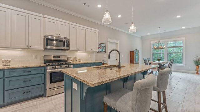 16 Hambleton Drive, Bella Vista, AR 72714