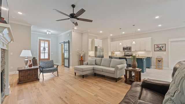 16 Hambleton Drive, Bella Vista, AR 72714