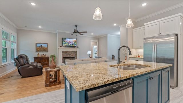 16 Hambleton Drive, Bella Vista, AR 72714