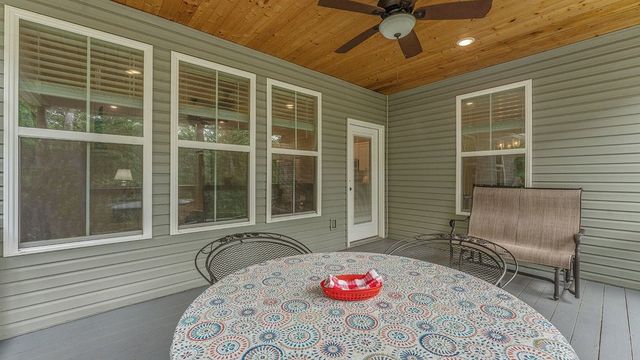 16 Hambleton Drive, Bella Vista, AR 72714