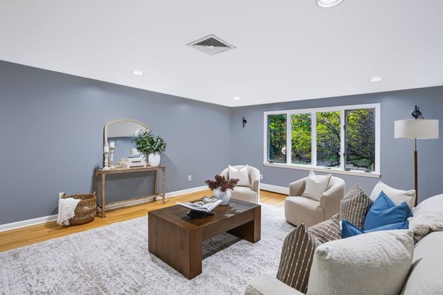 35 Eagle Dr, Sharon, MA 02067