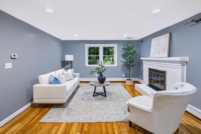 35 Eagle Dr, Sharon, MA 02067