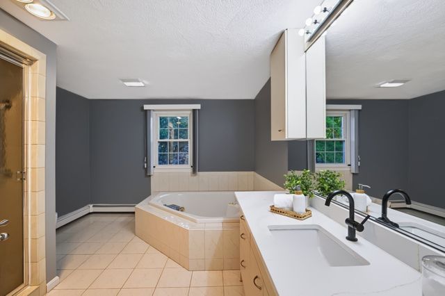 35 Eagle Dr, Sharon, MA 02067