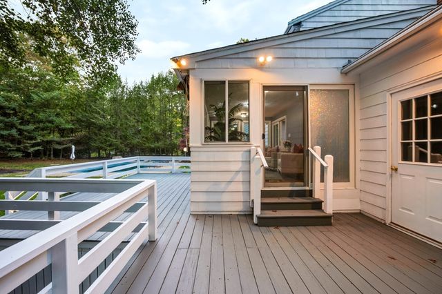 35 Eagle Dr, Sharon, MA 02067