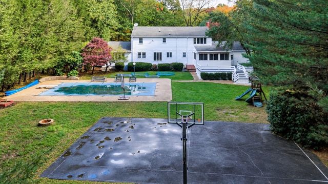 35 Eagle Dr, Sharon, MA 02067