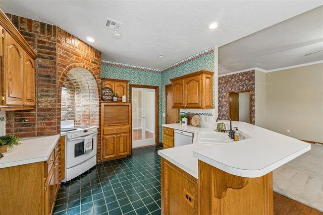 1401 SW 113th Street, Oklahoma City, OK 73170