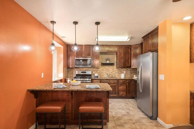 2791 W Kofoid Avenue, Caruthers, CA 93609