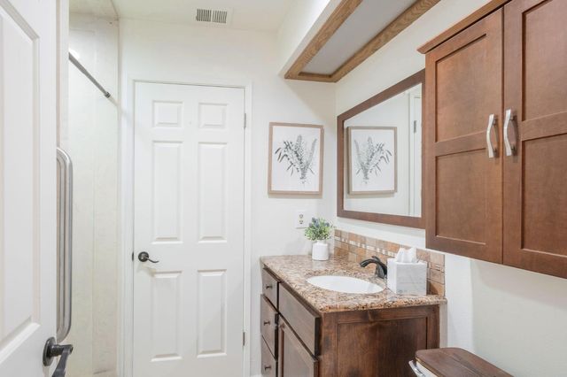 2791 W Kofoid Avenue, Caruthers, CA 93609