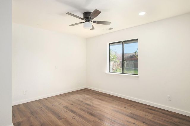 2791 W Kofoid Avenue, Caruthers, CA 93609