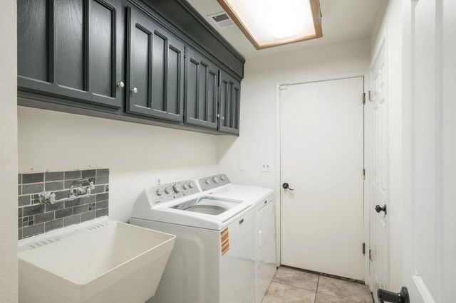 2791 W Kofoid Avenue, Caruthers, CA 93609