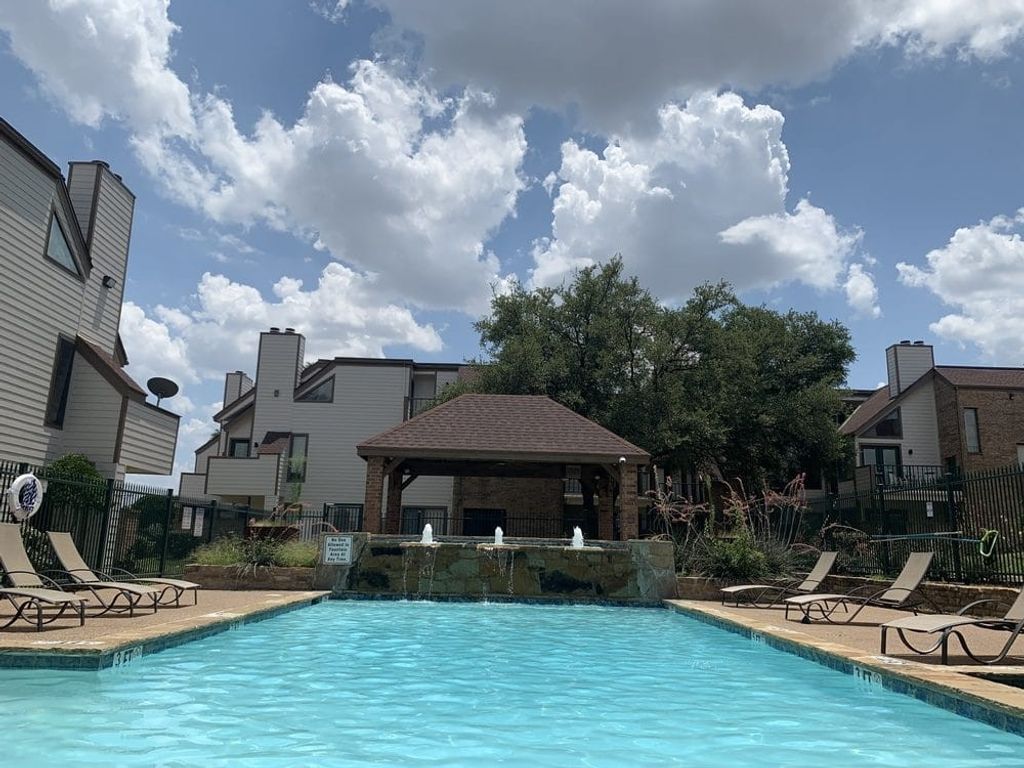 2311 Balsam Drive H212, Arlington, TX 76006