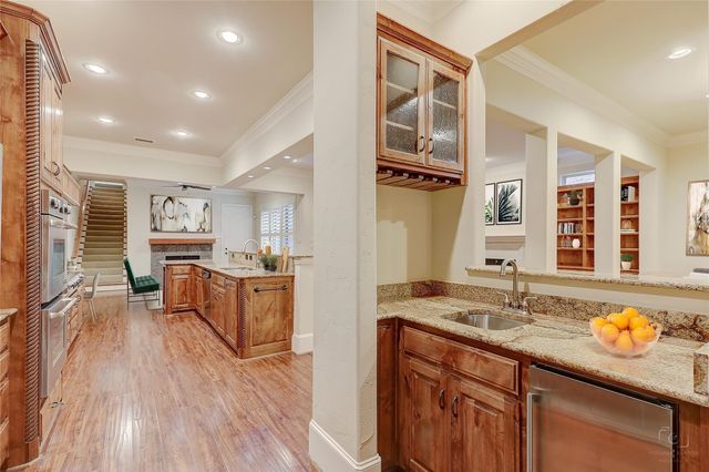 3815 Northwest Parkway, University Park, TX 75225