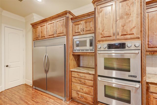 3815 Northwest Parkway, University Park, TX 75225