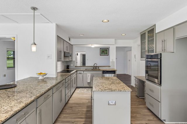 24818 HOUSE MOUNTAIN RD, San Antonio, TX 78255