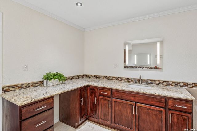 24818 HOUSE MOUNTAIN RD, San Antonio, TX 78255