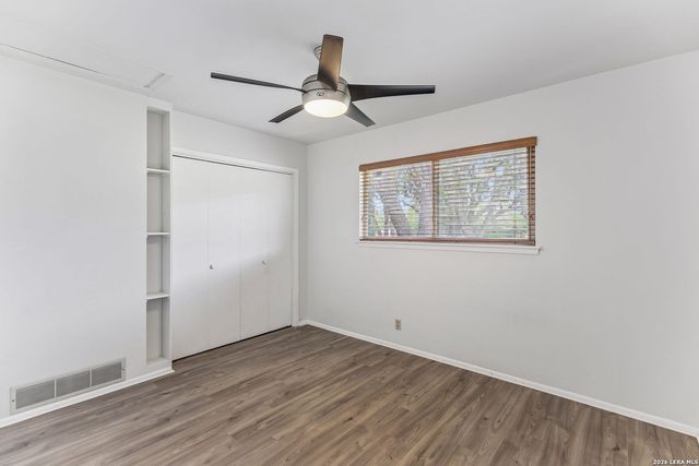24818 HOUSE MOUNTAIN RD, San Antonio, TX 78255