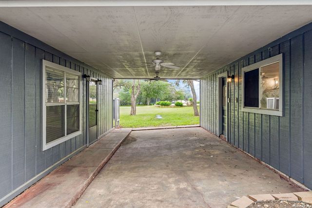 24818 HOUSE MOUNTAIN RD, San Antonio, TX 78255