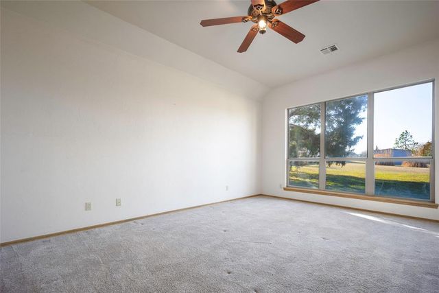 1260 E Rock Creek Road, Tuttle, OK 73089