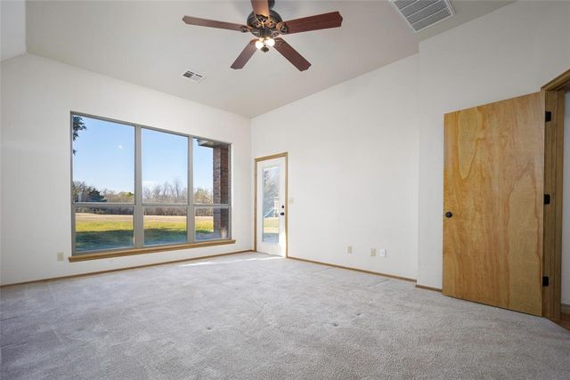 1260 E Rock Creek Road, Tuttle, OK 73089