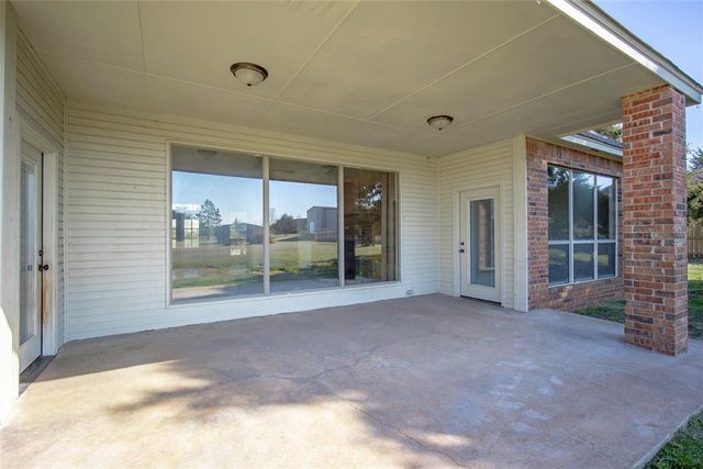 1260 E Rock Creek Road, Tuttle, OK 73089