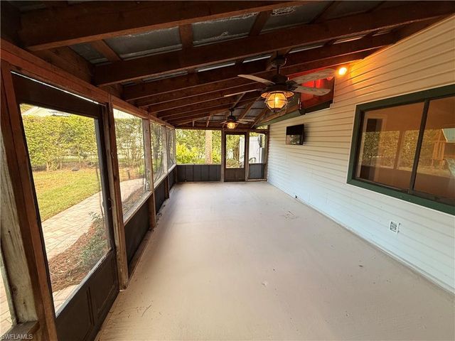 5825 Dogwood Way, Naples, FL 34116