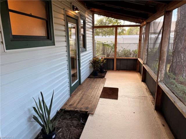 5825 Dogwood Way, Naples, FL 34116