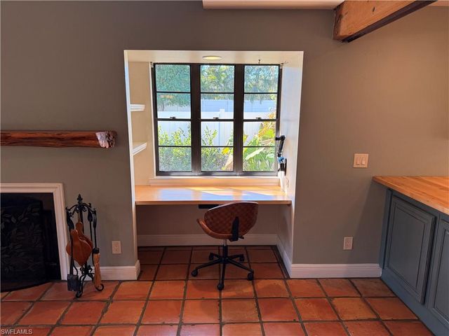 5825 Dogwood Way, Naples, FL 34116