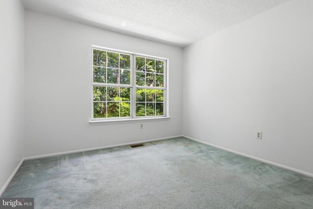 67 CHEVERNY CT, Hamilton, NJ 08619