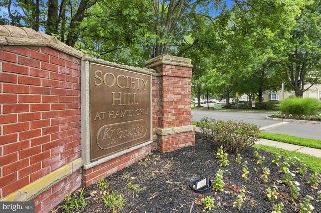 67 CHEVERNY CT, Hamilton, NJ 08619